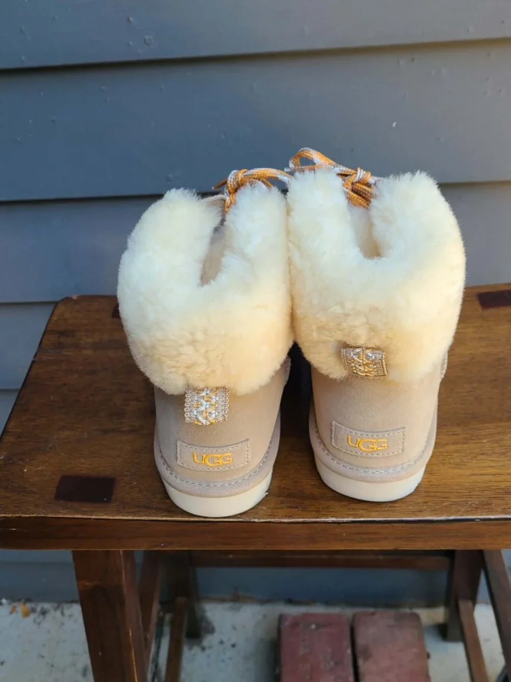 UGG Classic Mini Alpine Suede Shearling Lace Up Boots size 8 NWT